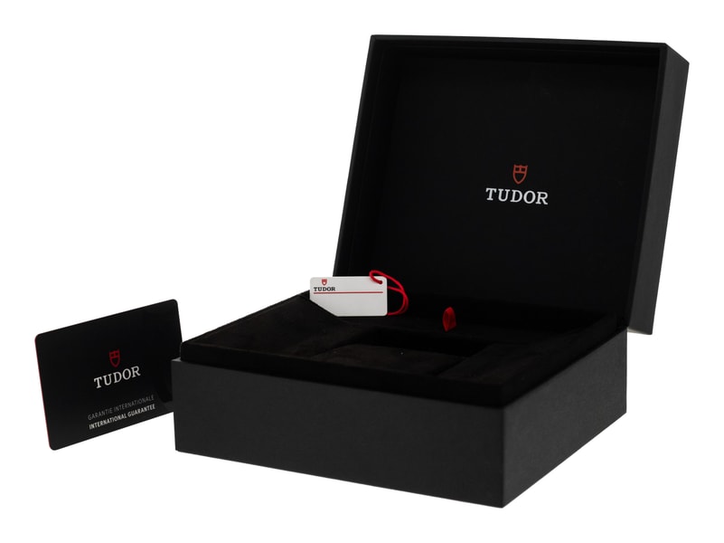 Tudor Royal M28403-0004